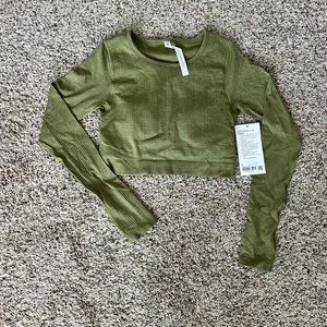 *SOLD* NWT Lululemon EBB to Street Long Sleeve SZ 8